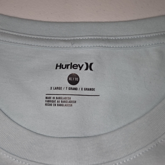 Hurley Surf Co Men's XL Light Blue Embossed Logo T -Shirt Coastal Surf Shirt - Picture 4 of 9